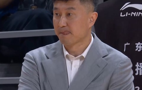 开云直播平台-广东3消息！杜锋获最佳教练提名，胡明轩最新伤情，徐昕MVP第四